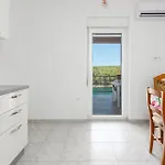 Cozy Apartment In Krusevo With Wifi Kruševo