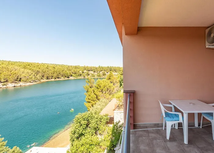 Апартаменты 1 Bedroom Awesome In Krusevo (Zadar)