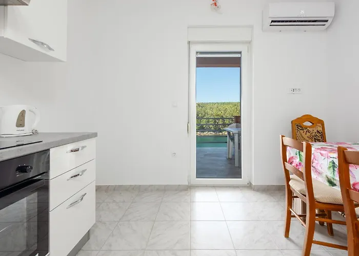 1 Bedroom Awesome In Krusevo (Zadar)