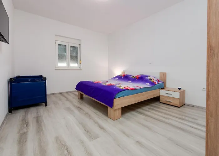 1 Bedroom Awesome In * Krusevo (Zadar)