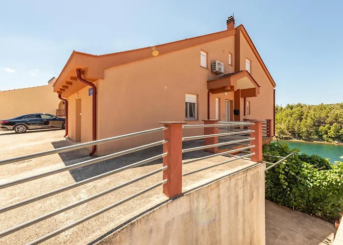 Διαμέρισμα 1 Bedroom Awesome In